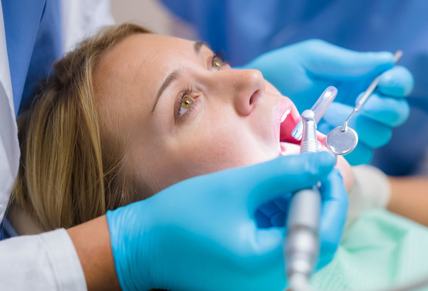 Salute: la chiusura della catena odontoiatrica Dentix lascia centinaia di pazienti senza cure e con ingenti prestiti